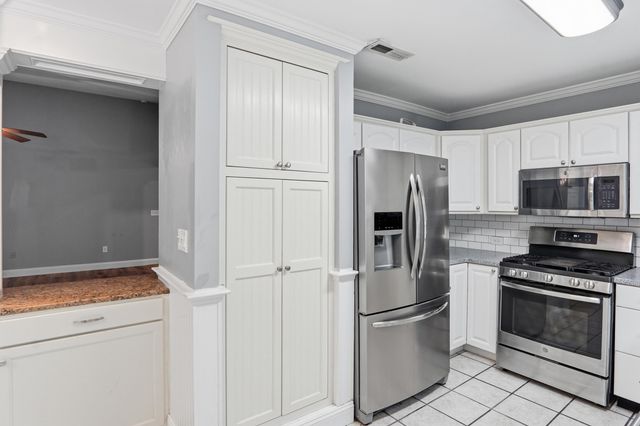 11 Glengary Court, Charleston, SC 29414