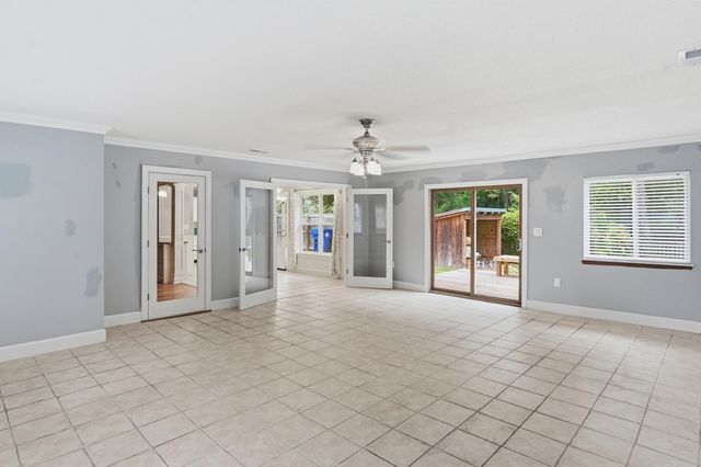 11 Glengary Court, Charleston, SC 29414