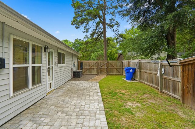 11 Glengary Court, Charleston, SC 29414