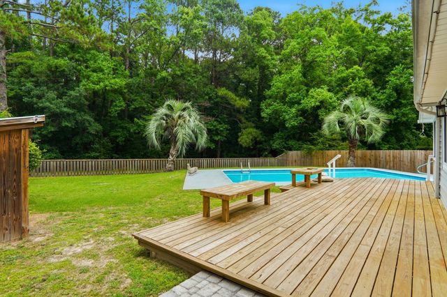 11 Glengary Court, Charleston, SC 29414