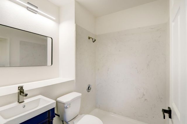 6163 Larry Way, North Highlands, CA 95660
