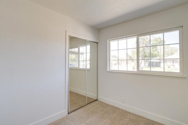 6163 Larry Way, North Highlands, CA 95660