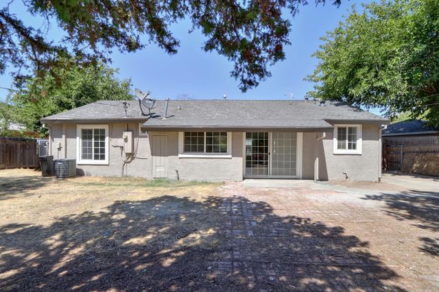 6163 Larry Way, North Highlands, CA 95660