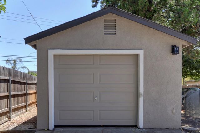 6163 Larry Way, North Highlands, CA 95660