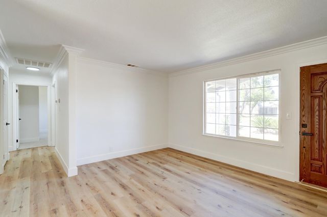 6163 Larry Way, North Highlands, CA 95660