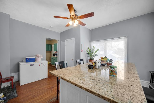 1025 Grant Avenue, Rockford, IL 61103