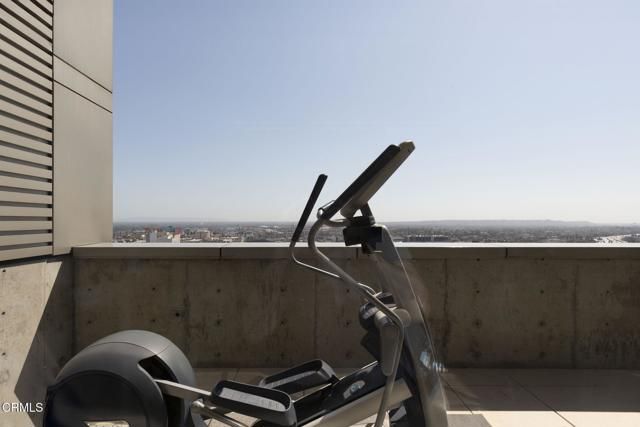 1155 S Grand Avenue 1403, Los Angeles, CA 90015