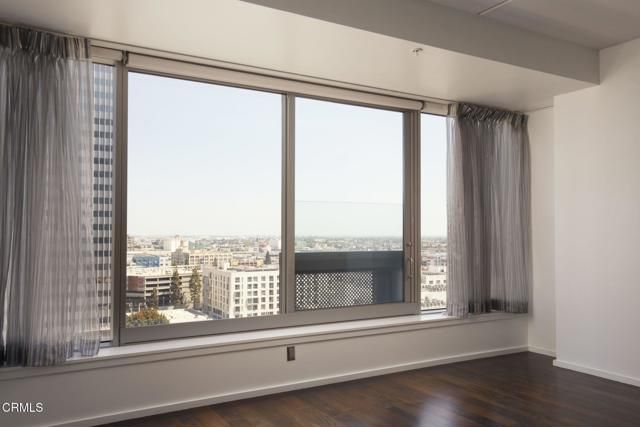 1155 S Grand Avenue 1403, Los Angeles, CA 90015