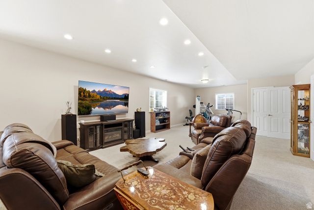 10938 S LUCAS LN, South Jordan, UT 84095