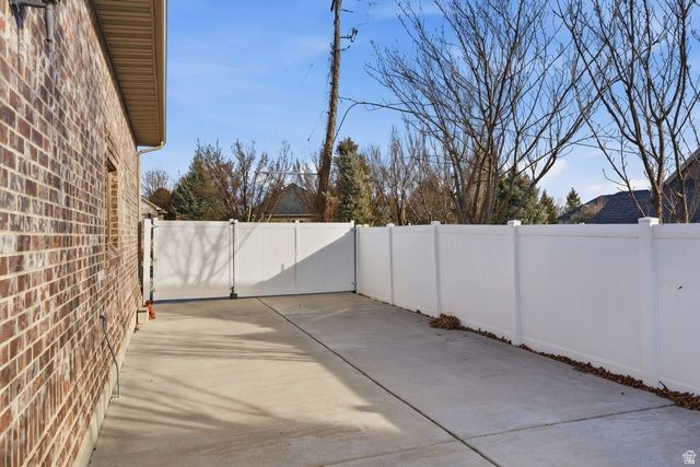 10938 S LUCAS LN, South Jordan, UT 84095