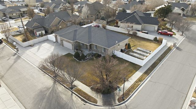 10938 S LUCAS LN, South Jordan, UT 84095
