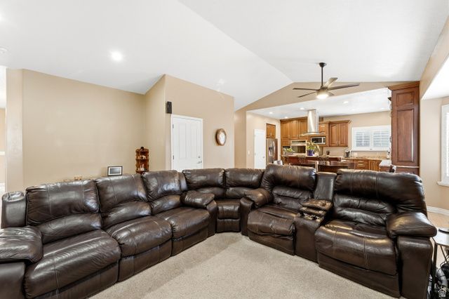 10938 S LUCAS LN, South Jordan, UT 84095