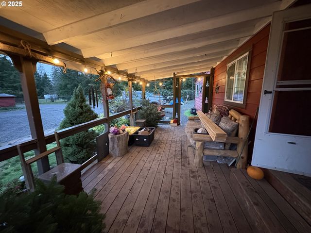 23320 Se FIRWOOD Rd, Sandy, OR 97055