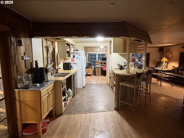 23320 Se FIRWOOD Rd, Sandy, OR 97055