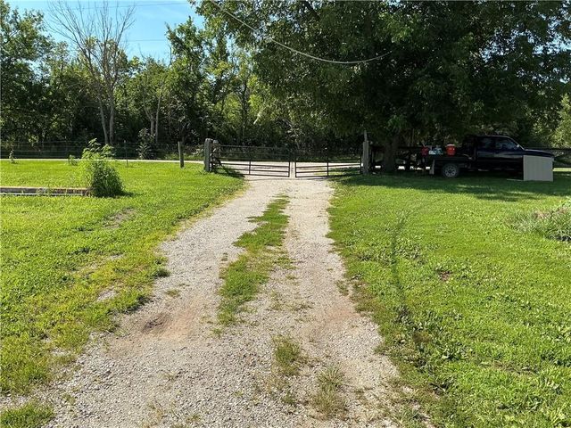 34990 W 135th Street, Olathe, KS 66061