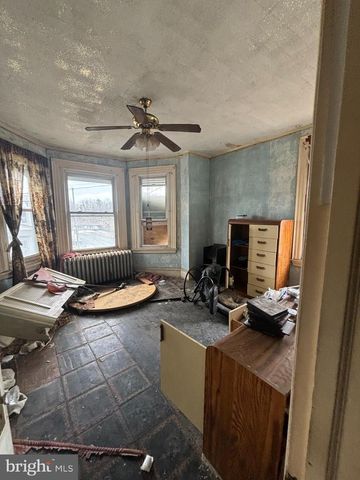 5851 CEDARHURST ST, Philadelphia, PA 19143