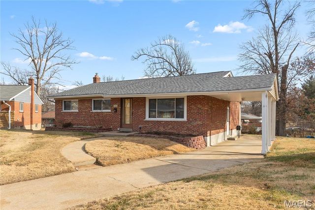 7400 Anrose Drive, University City, MO 63130