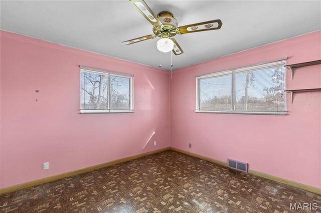 7400 Anrose Drive, University City, MO 63130