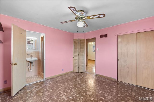 7400 Anrose Drive, University City, MO 63130