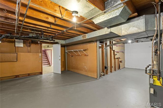 7400 Anrose Drive, University City, MO 63130