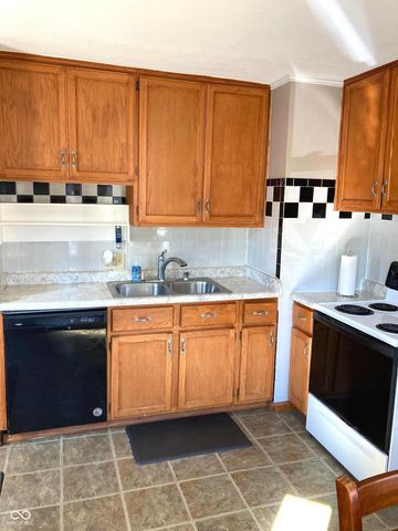 114 S Jefferson Street, Brownsburg, IN 46112