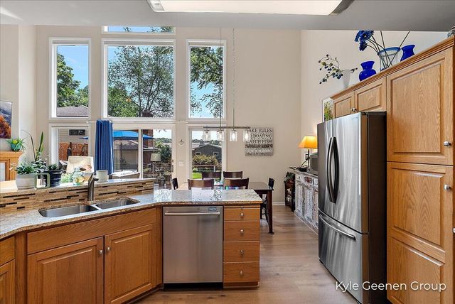 46 Counts Cove Court, Holland, MI 49424