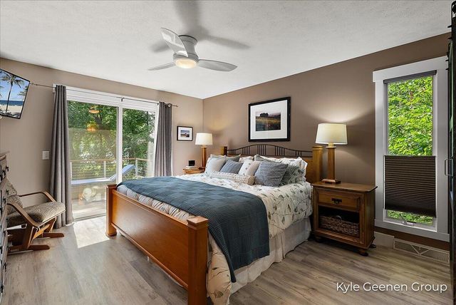 46 Counts Cove Court, Holland, MI 49424