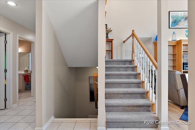 46 Counts Cove Court, Holland, MI 49424