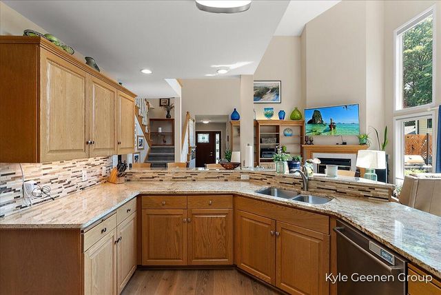 46 Counts Cove Court, Holland, MI 49424