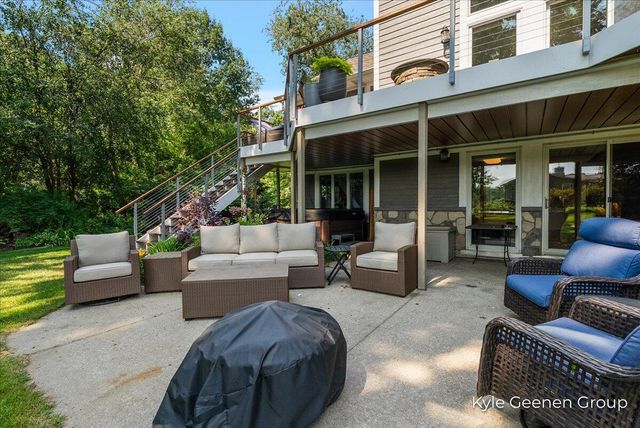 46 Counts Cove Court, Holland, MI 49424