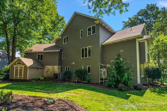 46 Counts Cove Court, Holland, MI 49424