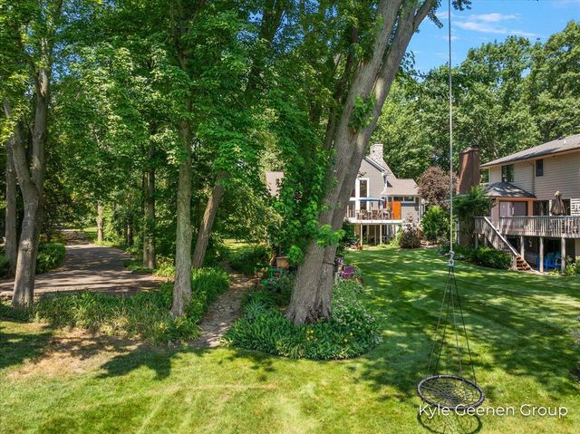 46 Counts Cove Court, Holland, MI 49424