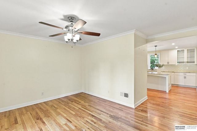1320 S 90th Street, Omaha, NE 68124