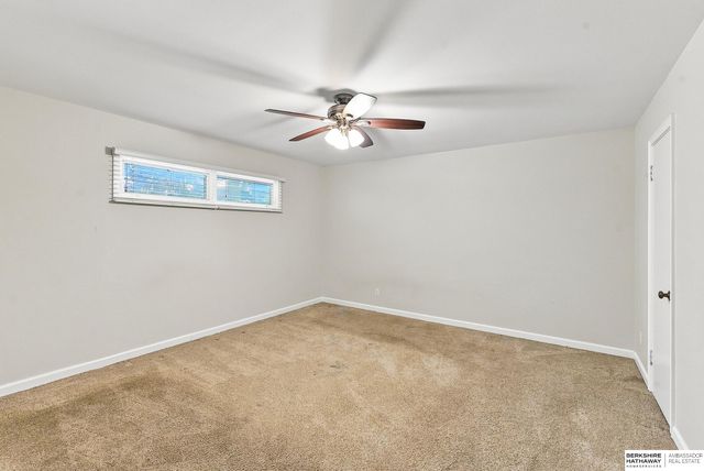 1320 S 90th Street, Omaha, NE 68124