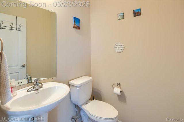 2880 Kipling Avenue, Berkley, MI 48072