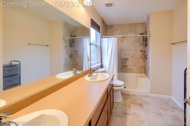 2880 Kipling Avenue, Berkley, MI 48072