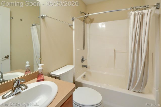 2880 Kipling Avenue, Berkley, MI 48072