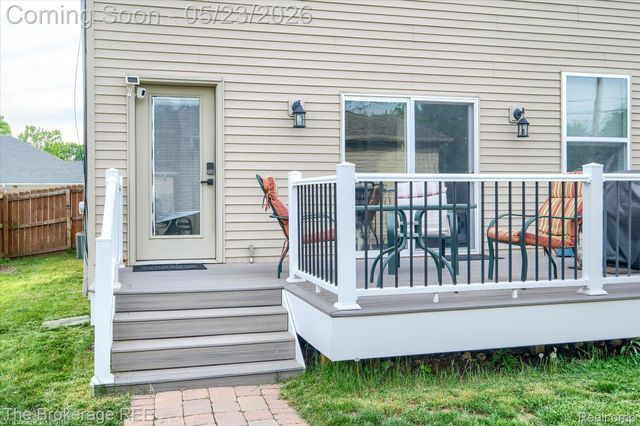 2880 Kipling Avenue, Berkley, MI 48072