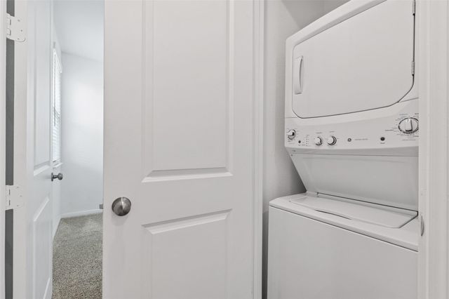 505 Sixpence LN, Georgetown, TX 78628