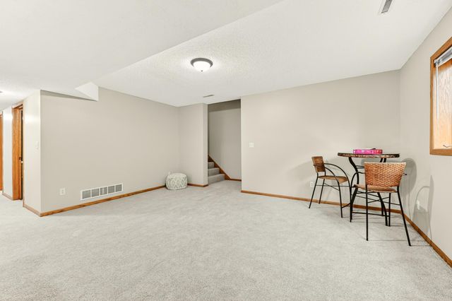4603 5th Street NW, Rochester, MN 55901