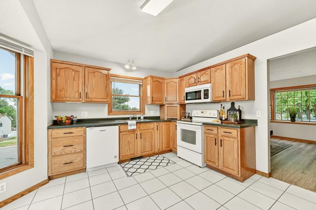 4603 5th Street NW, Rochester, MN 55901
