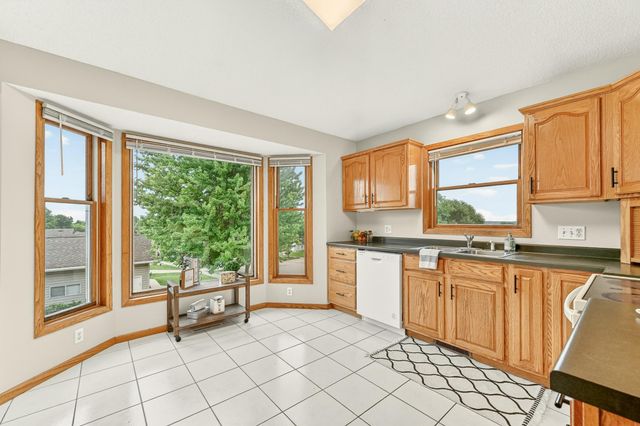 4603 5th Street NW, Rochester, MN 55901