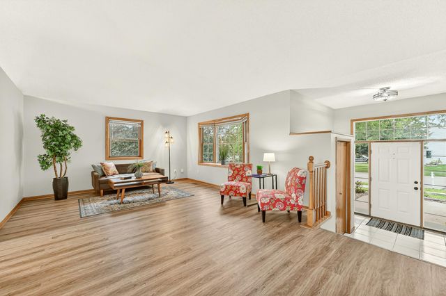 4603 5th Street NW, Rochester, MN 55901