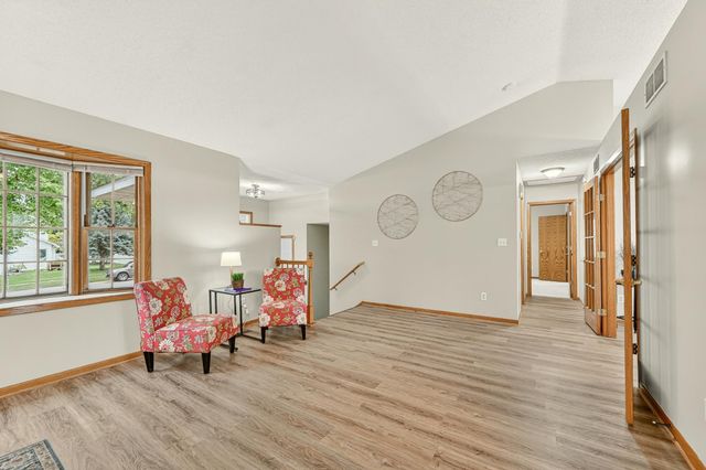 4603 5th Street NW, Rochester, MN 55901