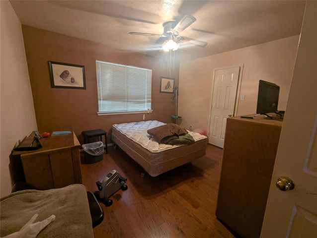 2131 Mountshire Drive, Missouri City, TX 77489