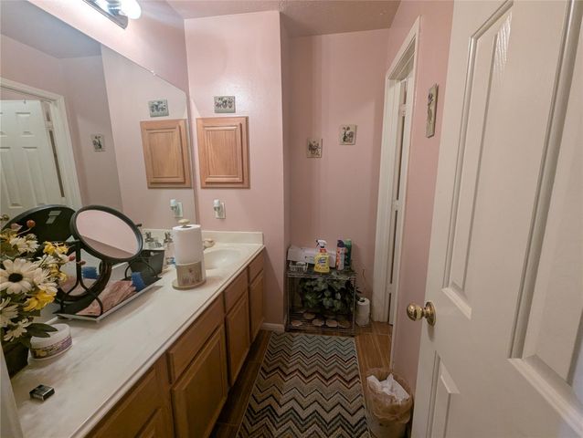 2131 Mountshire Drive, Missouri City, TX 77489