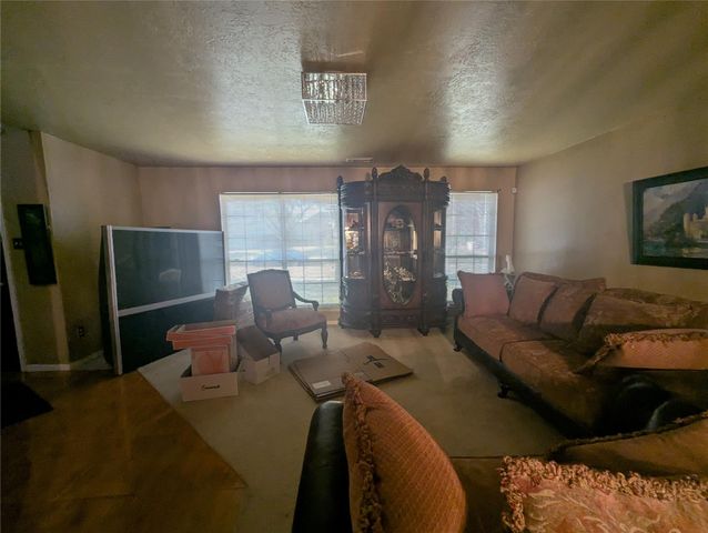 2131 Mountshire Drive, Missouri City, TX 77489