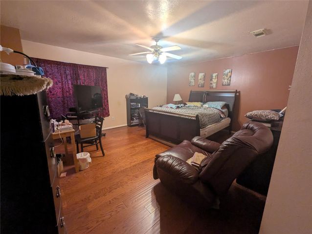 2131 Mountshire Drive, Missouri City, TX 77489