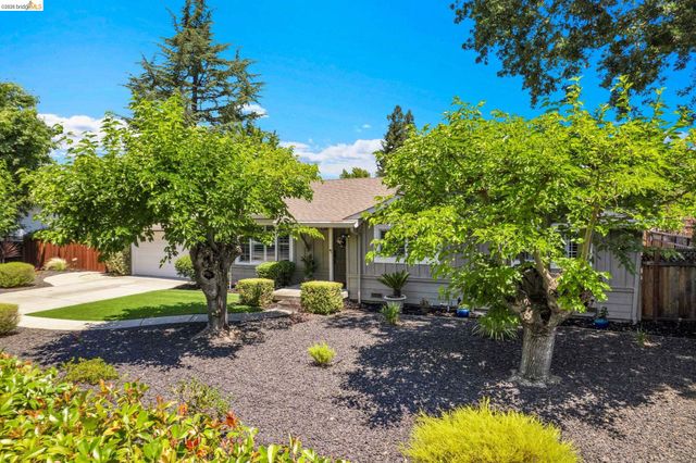 1131 Camino Tassajara, Danville, CA 94526