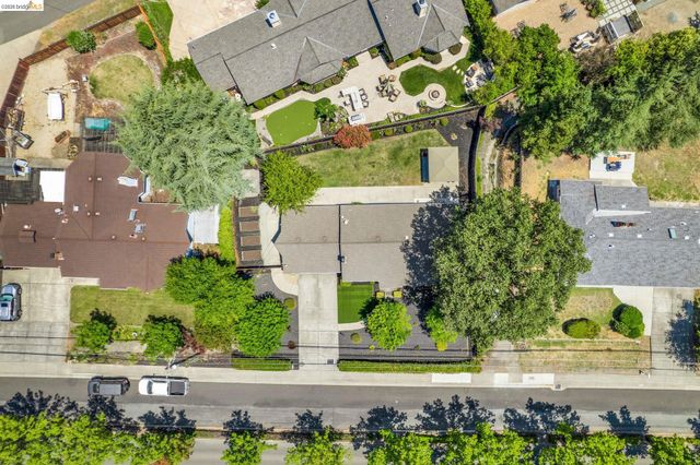 1131 Camino Tassajara, Danville, CA 94526